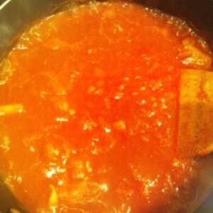 鶏肉のトマトソース煮